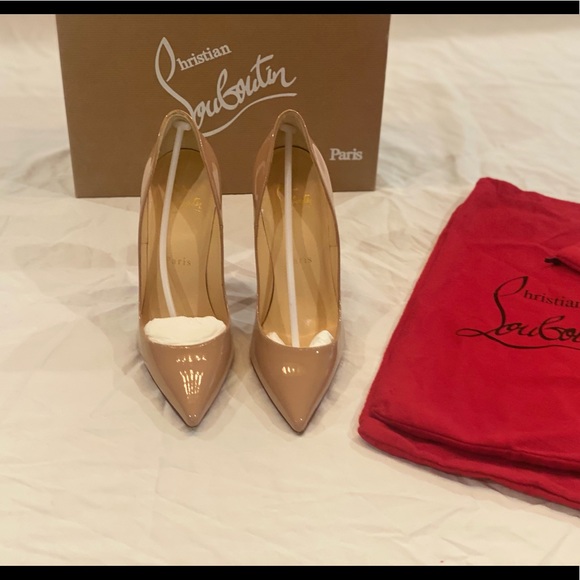 Christian Louboutin So Kate Nude Patent Pumps - Picture 4 of 6